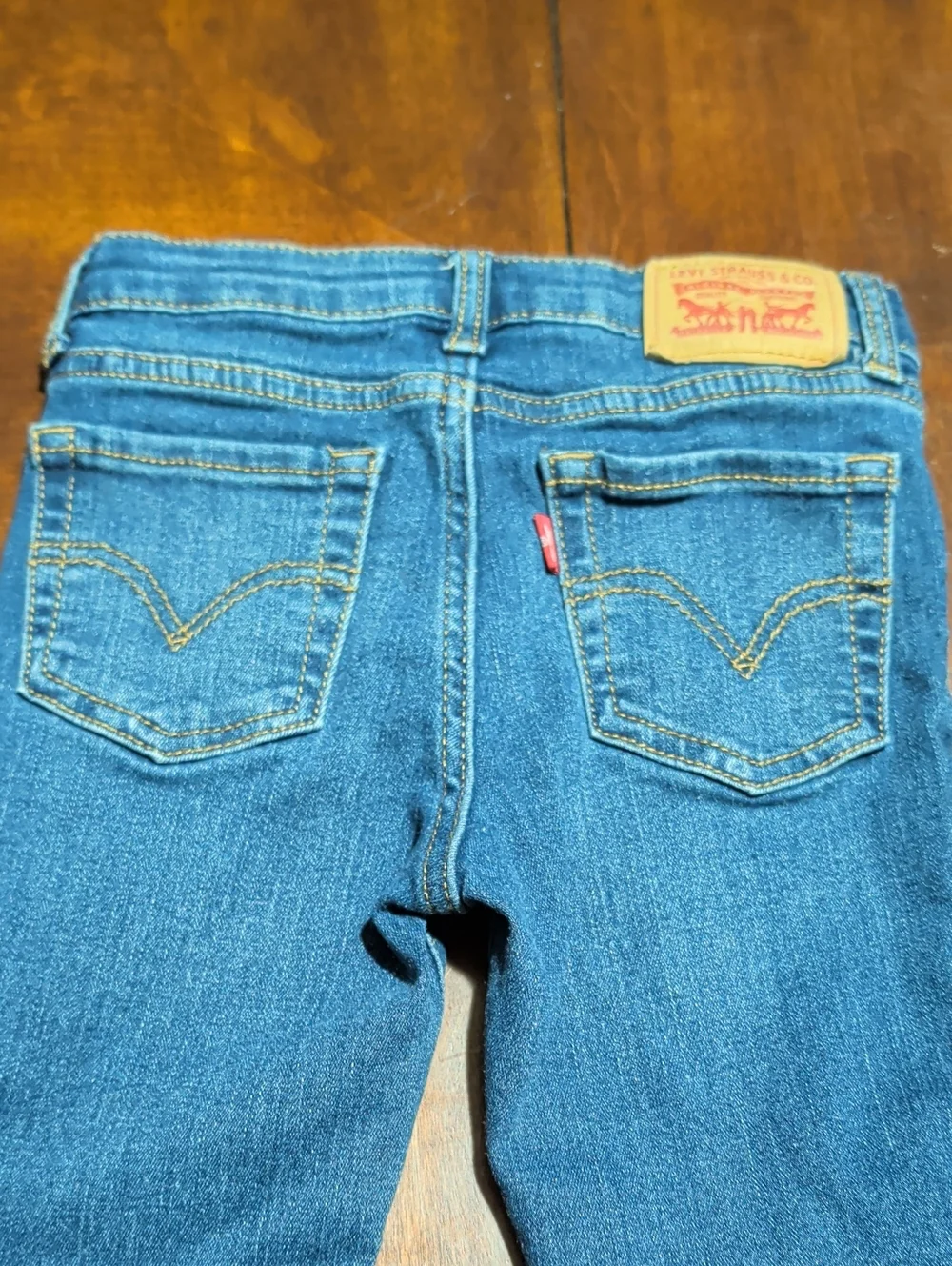 Levis inseam 18